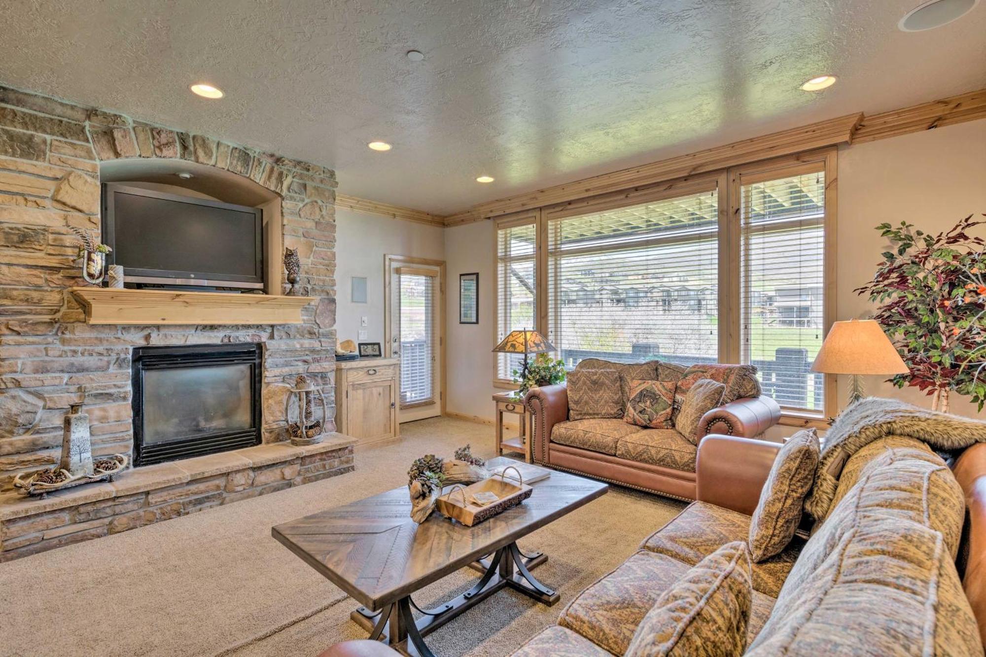 High-End Huntsville Condo With Private Hot Tub! Extérieur photo